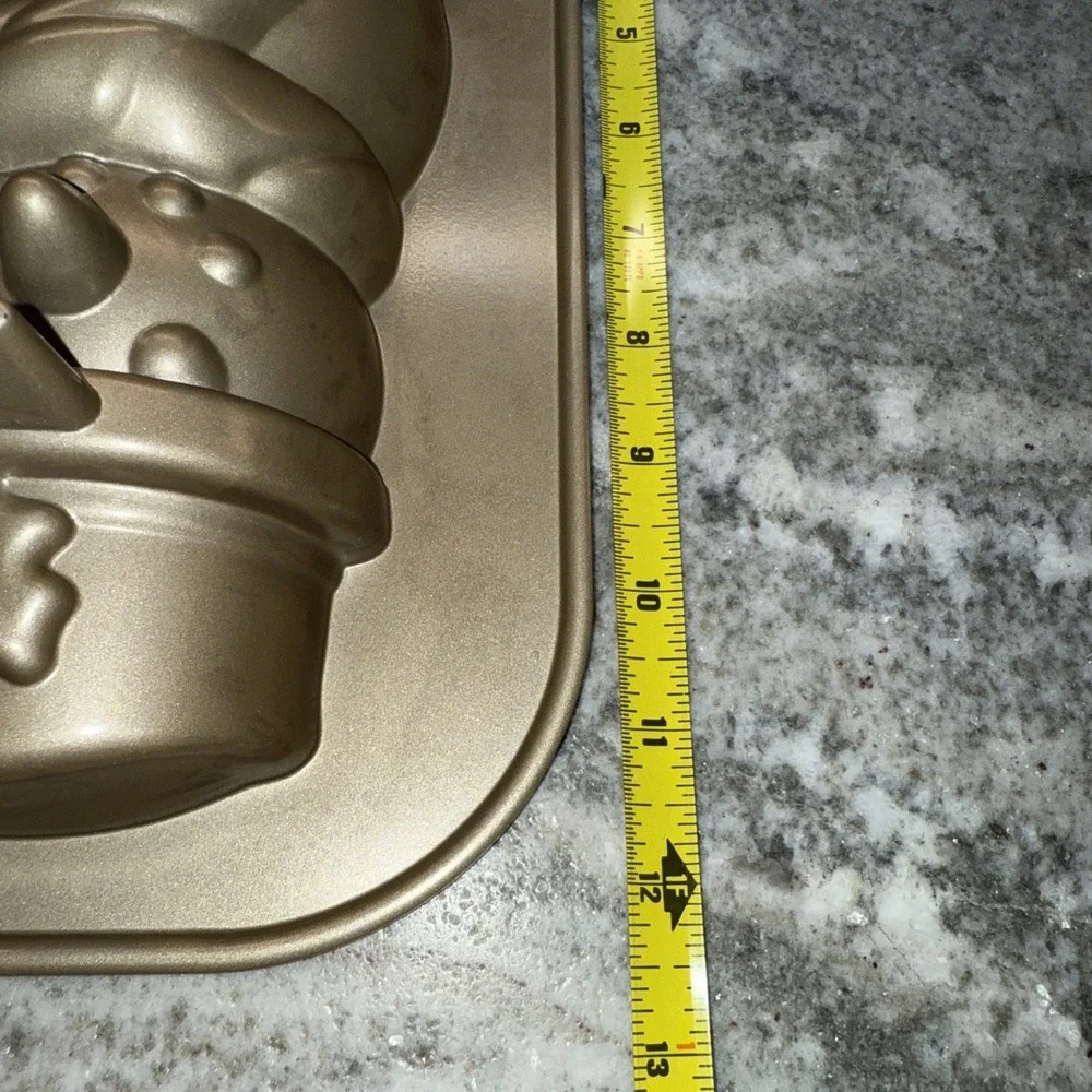 New William Sonoma Nordic ware Mold cake Pan‎ Snowman Heavy cast  Aluminum